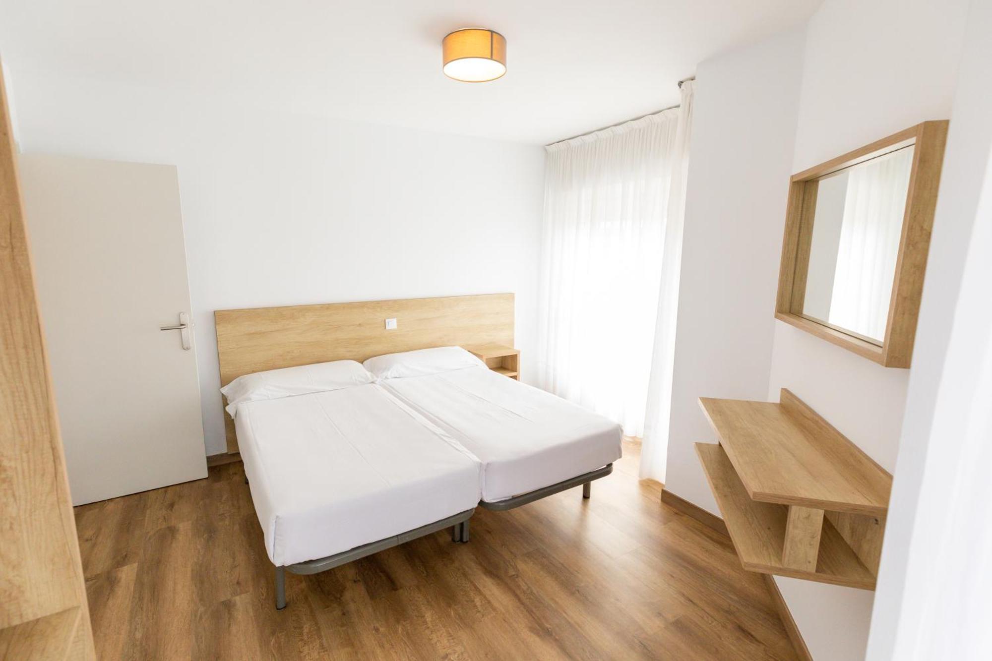 Apartamentos Regollera Premium Con Garaje Noja Exterior foto